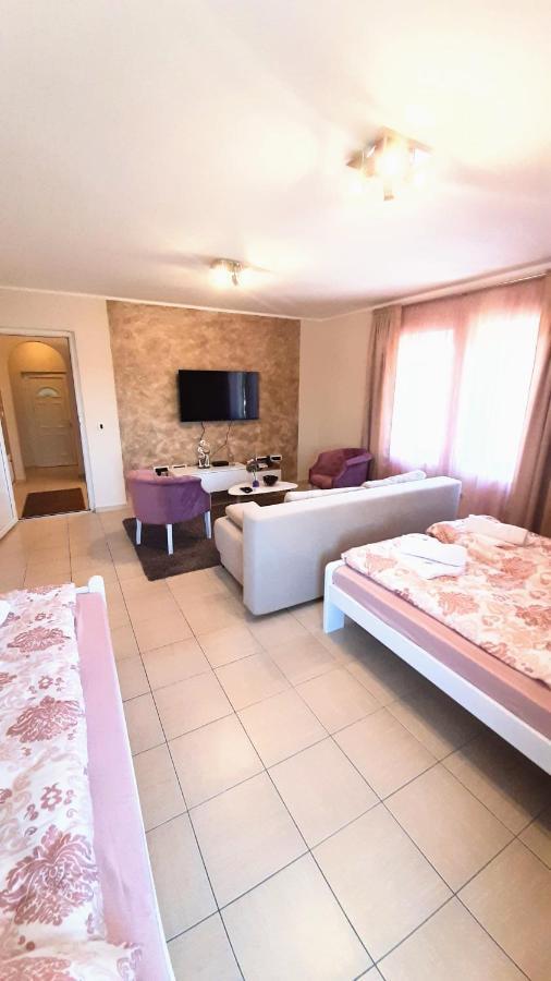apartman Marija 2 Srbobran Buitenkant foto